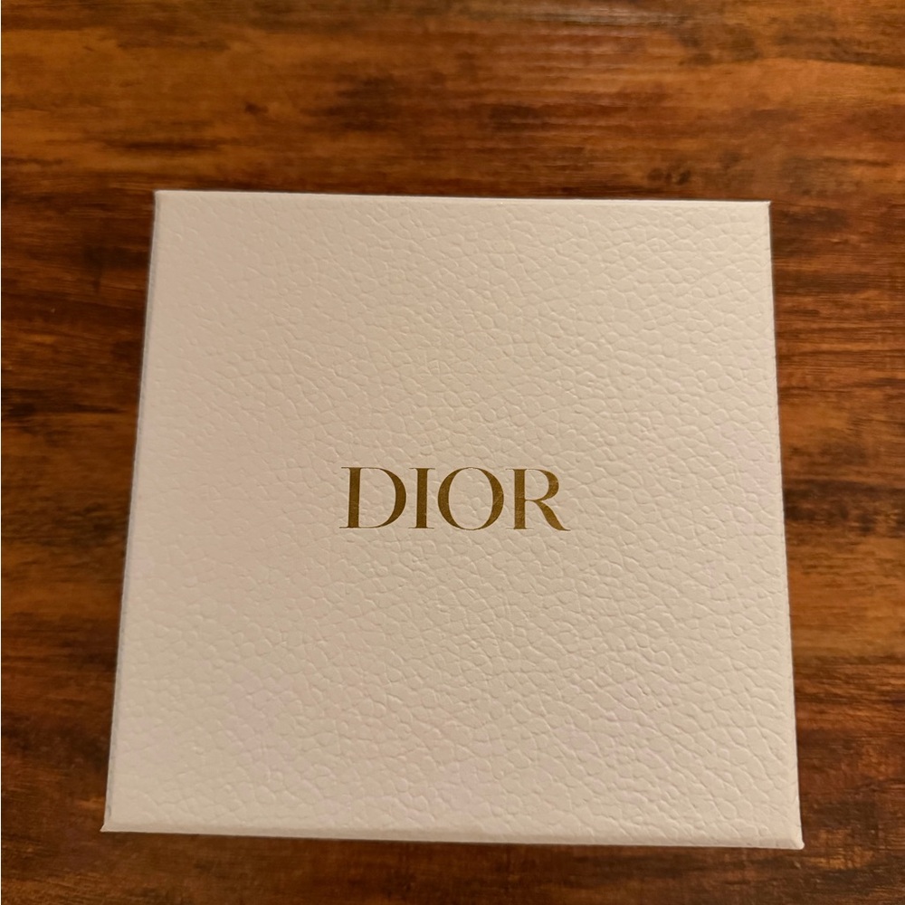 DiorTravel Myrte Zipped Key Case - Picture 4 of 5